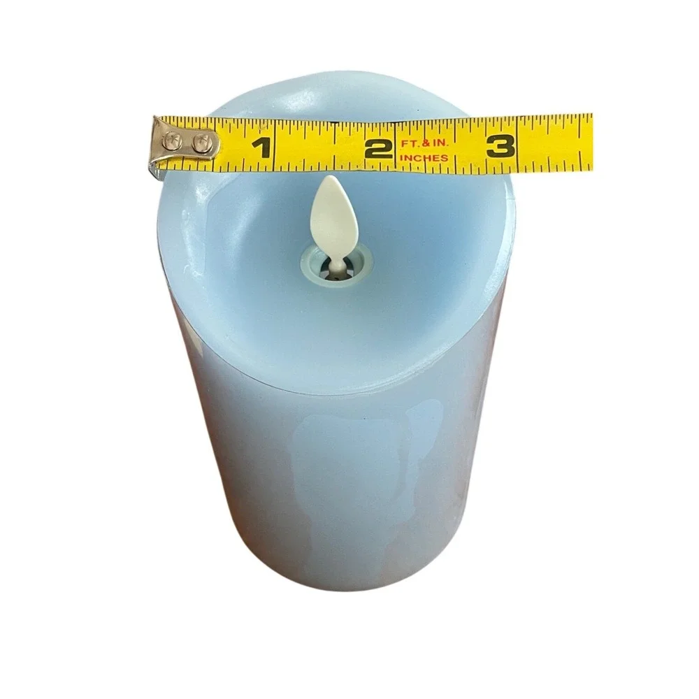 Luminara Blue Flameless Pillar Candle Real Flame Effect Timer LU5401 3x5